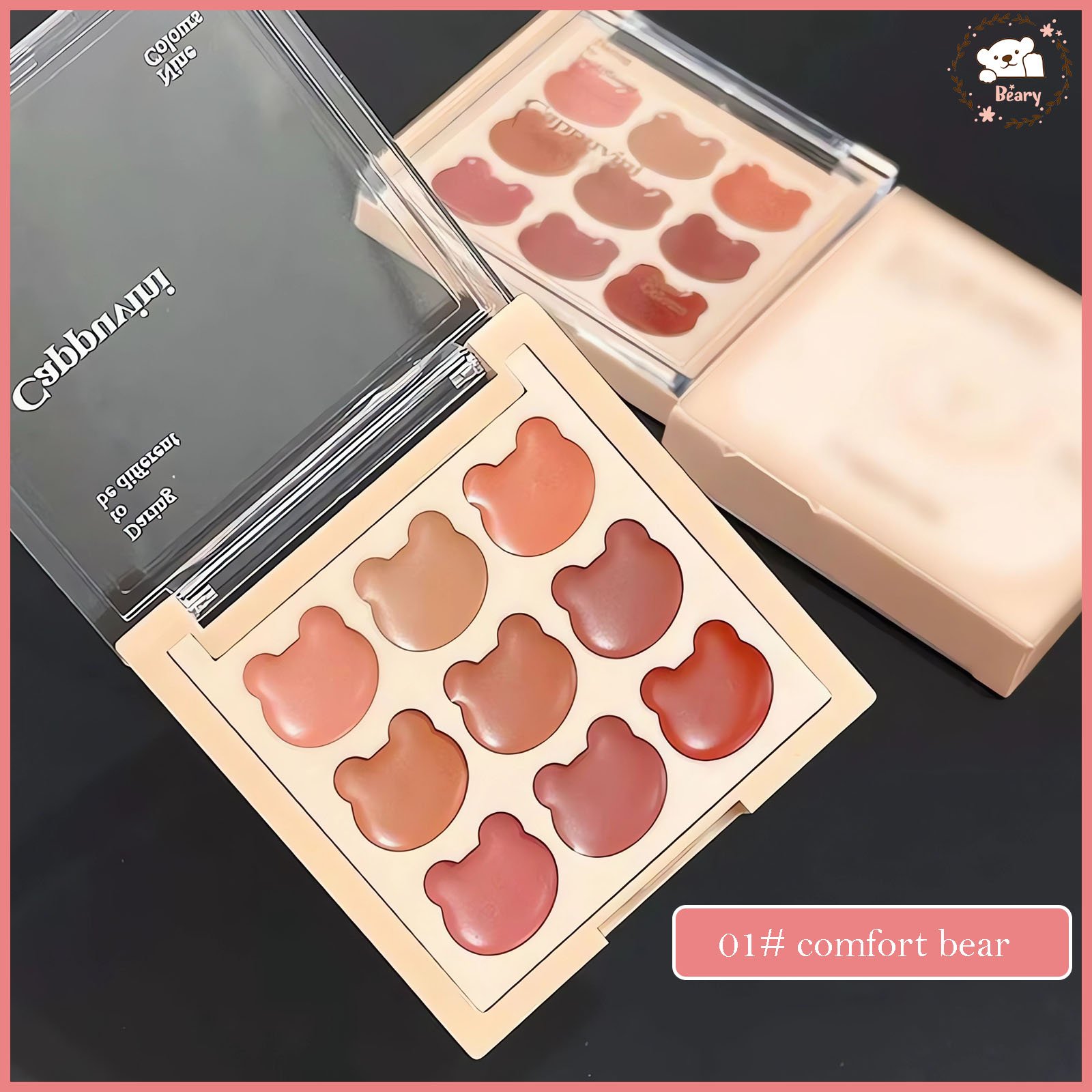 الروج clay ماط يعني قوامه بيكون مخملي تقيل شويه بس ناعم جدا وسهل الدمج شبه قوام الموس بلاشر ممكن تستخدميه روج او بلاشر خدود